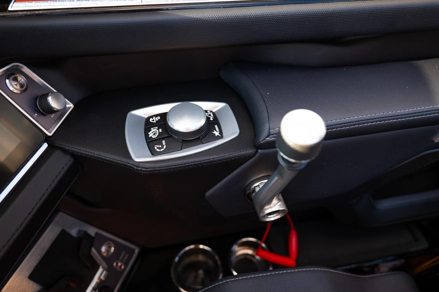 2027-mastercraft-xt22-147966-image20