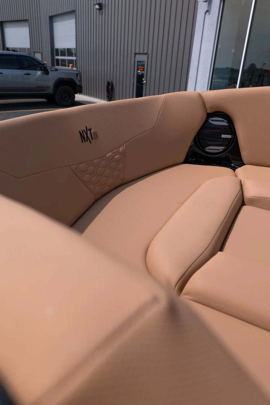2027-mastercraft-nxt24-147969-image12