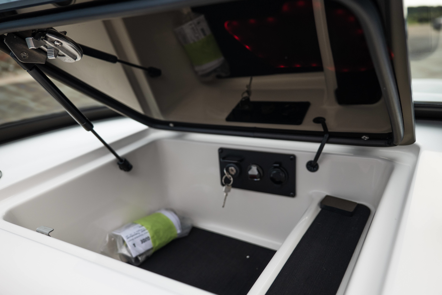 2027 MasterCraft NXT20