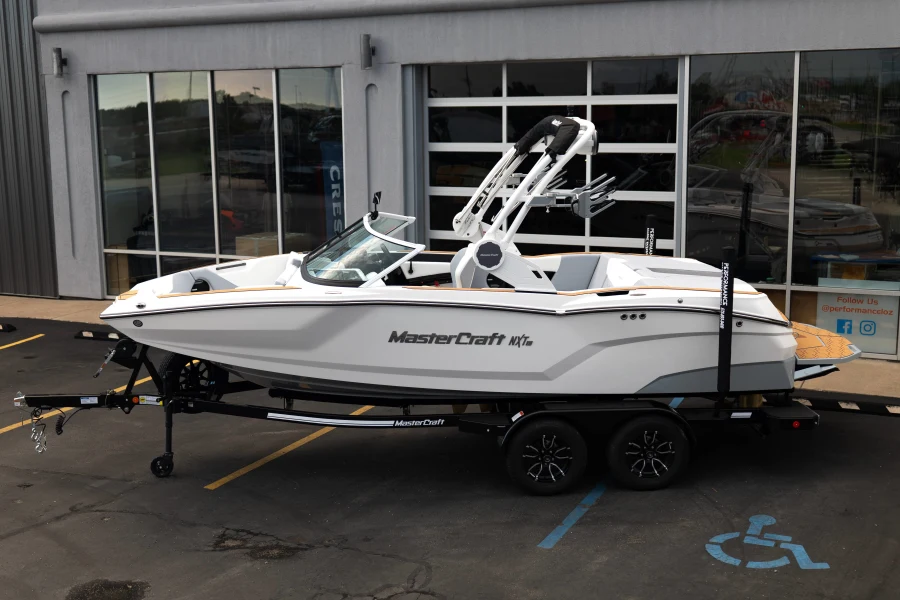 2027-mastercraft-nxt20-147970-image3