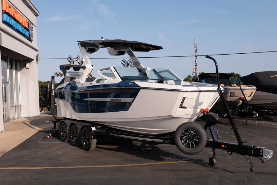 2027-mastercraft-x23-147971-image12