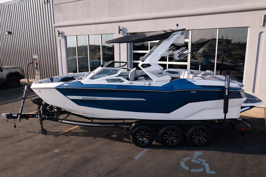 2027-mastercraft-x23-147971-image4