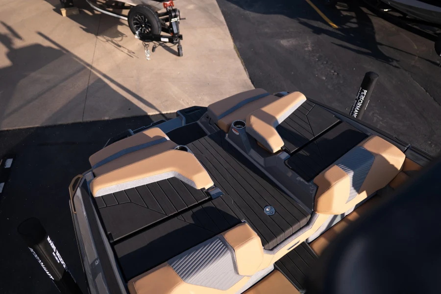 2027-mastercraft-x24-147972-image24