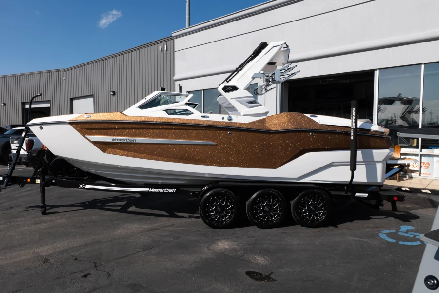 2026-mastercraft-x24-147975-image3