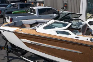 2026-mastercraft-x24-147975-image5