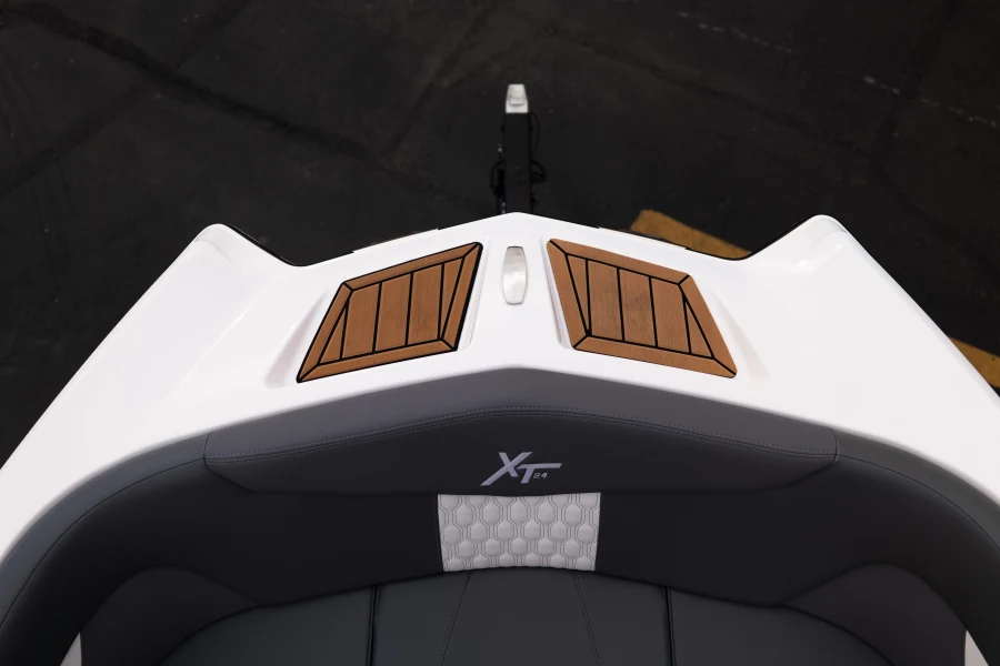 2026-mastercraft-xt24-147977-image11