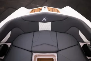 2026-mastercraft-xt24-147977-image12