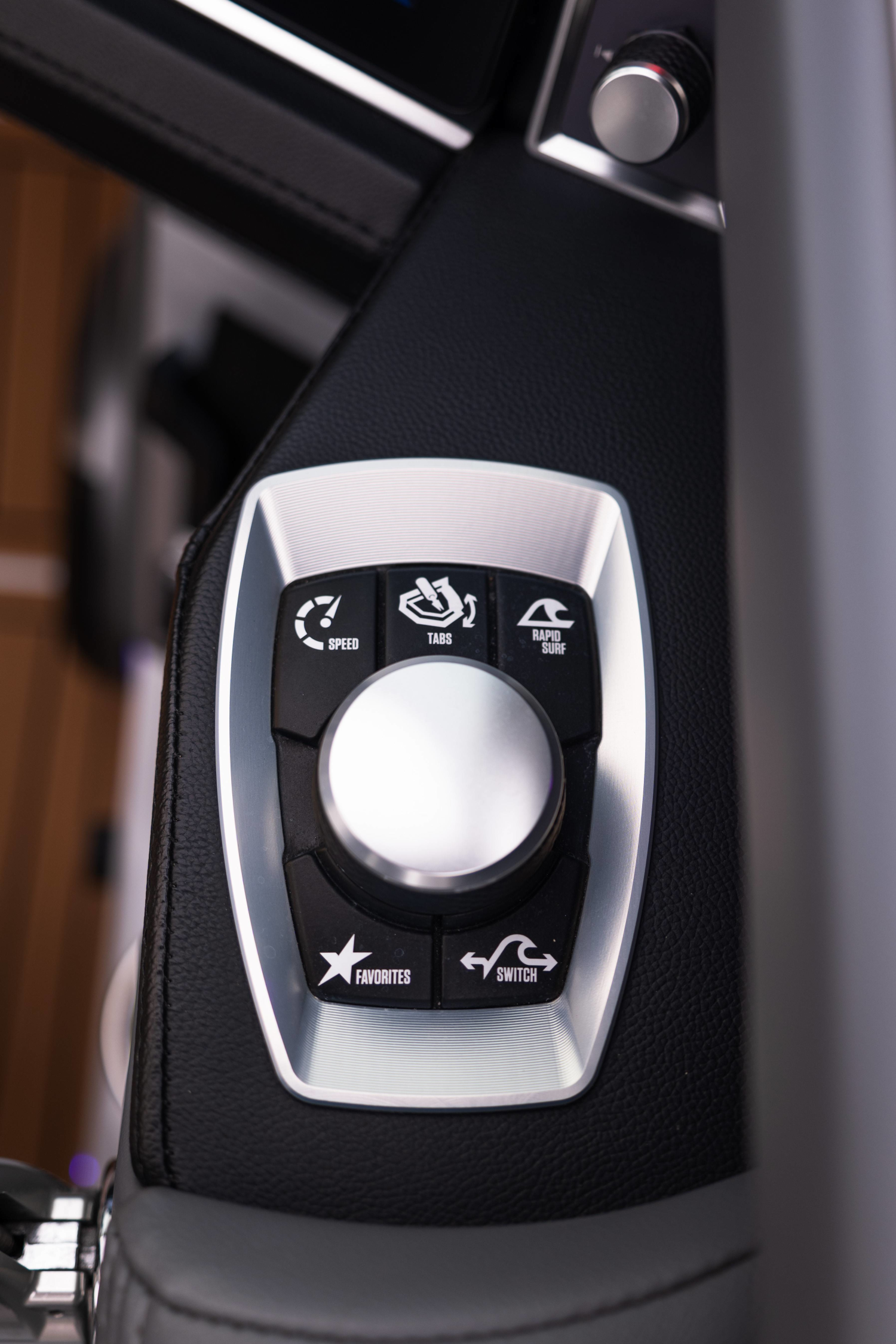 2026 MasterCraft XT24