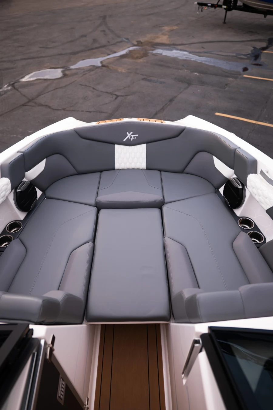 2026-mastercraft-xt24-147977-image19