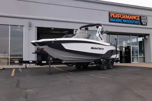 2026-mastercraft-xt24-147977-image1