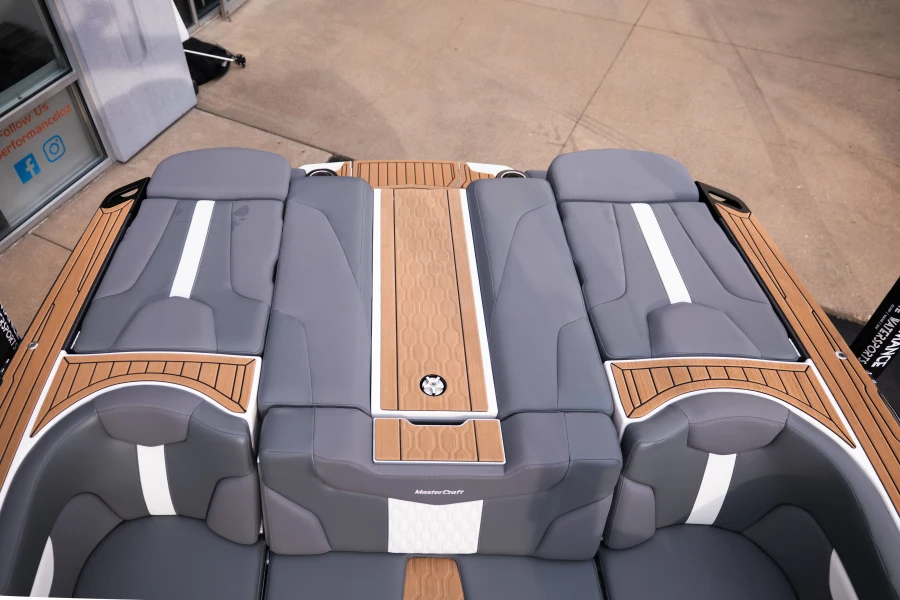 2026-mastercraft-xt24-147977-image26