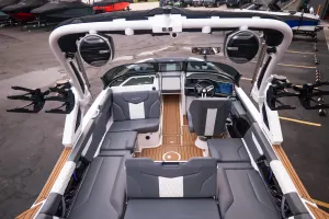 2026-mastercraft-xt24-147977-image29