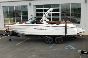 2026-mastercraft-nxt23-147980-image2