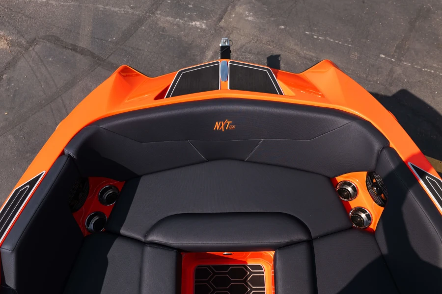 2025-mastercraft-nxt24-147983-image11