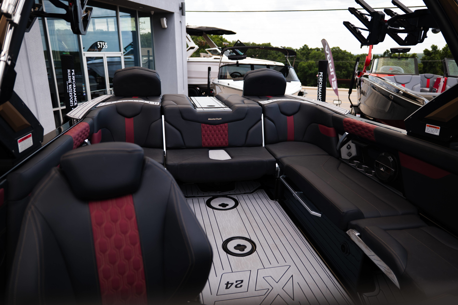 2022 MasterCraft XT24