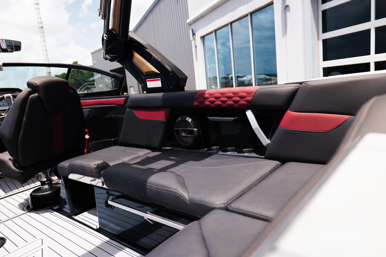 2022 MasterCraft XT24