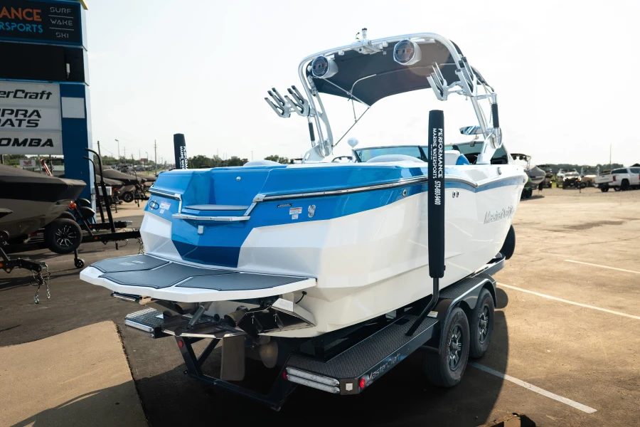 2019-mastercraft-x-star-147991-image8