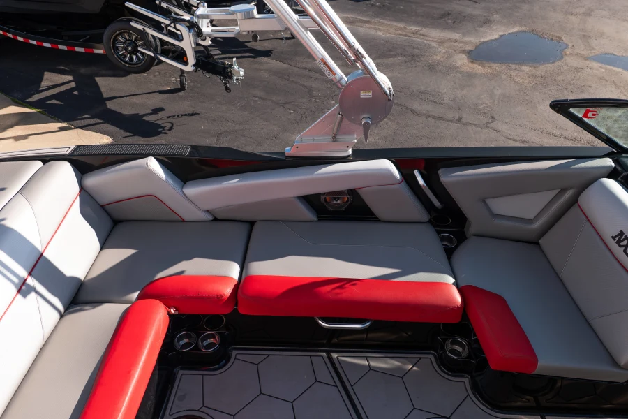 2018-mastercraft-nxt22-147993-image15