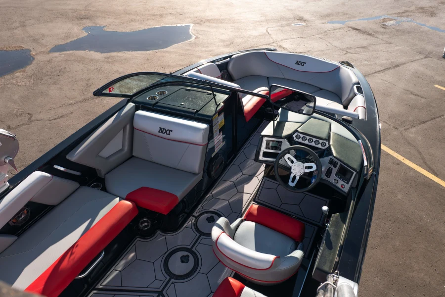 2018-mastercraft-nxt22-147993-image30