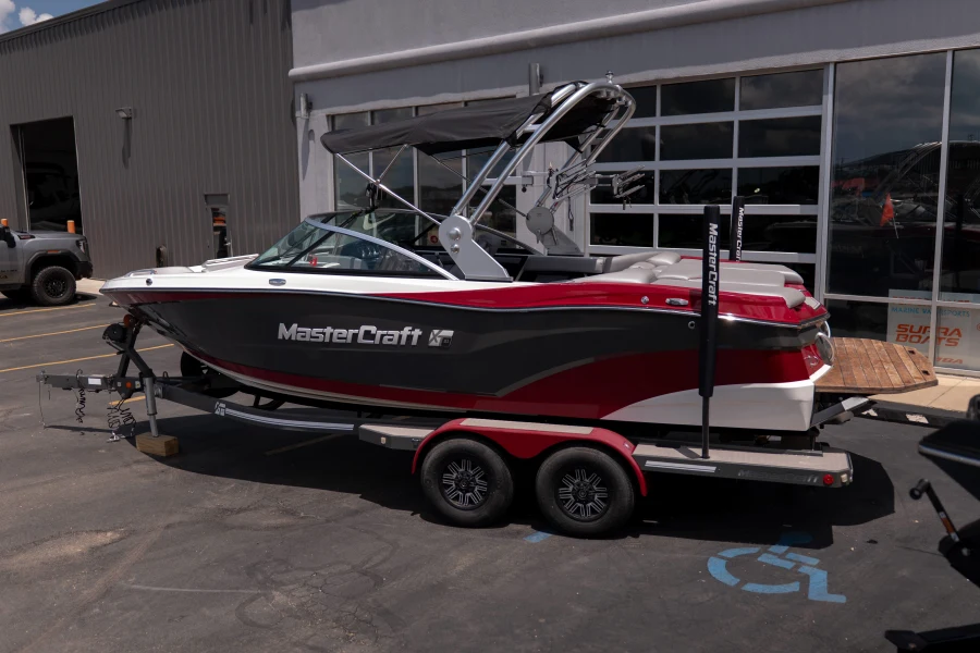 2018-mastercraft-xt21-147994-image4