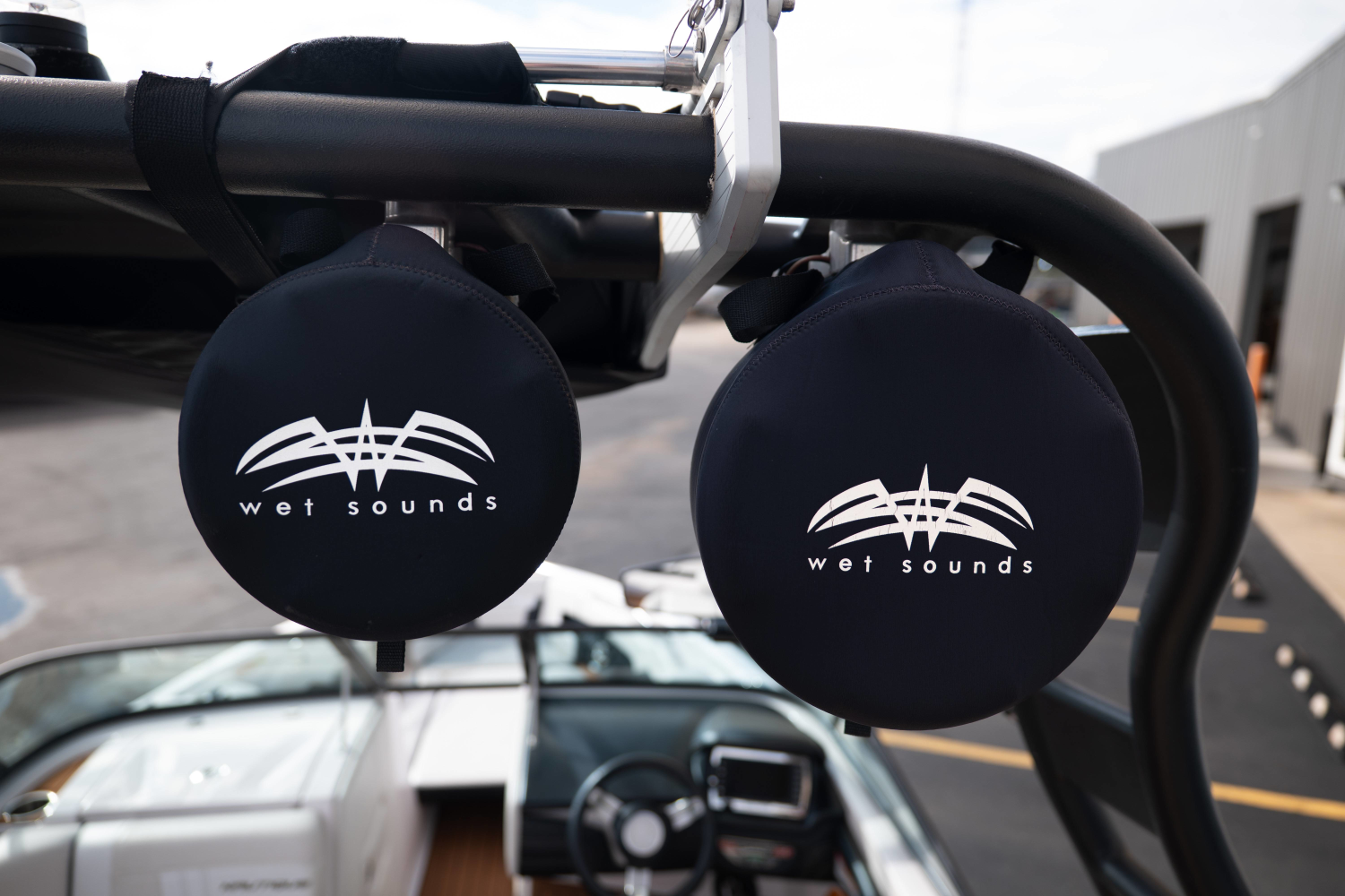 2016 Nautique 230