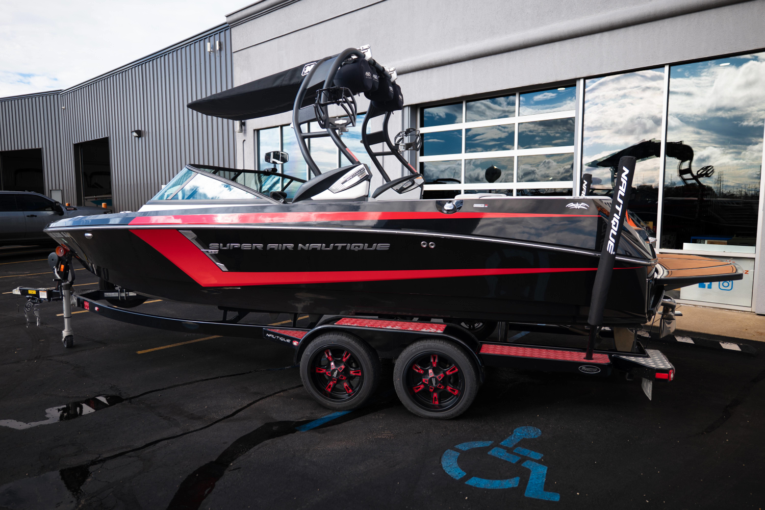 2016 Nautique 230