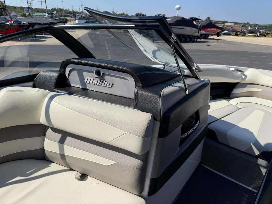 2014-malibu-wakesetter-23-lsv-147996-image17
