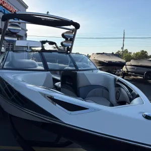 2013-malibu-wakesetter-23-lsv-147997-image7