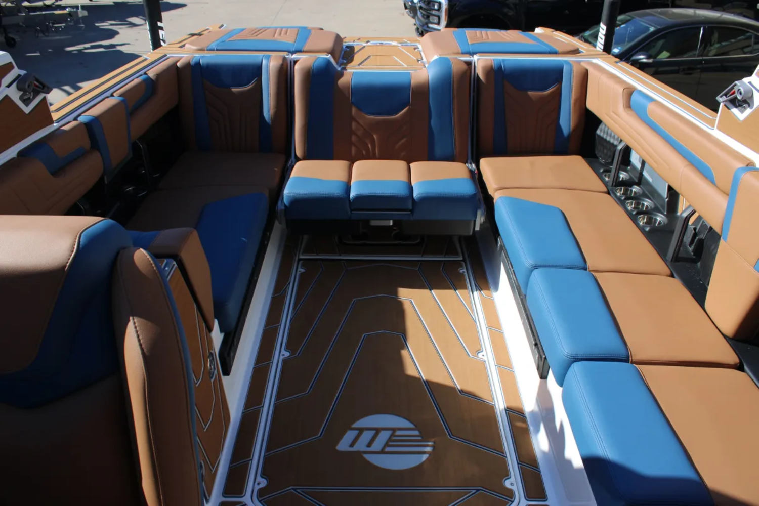 2026 Malibu 25 LSV