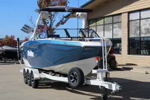 2026-malibu-wakesetter-25-lsv-147999-image2.webp