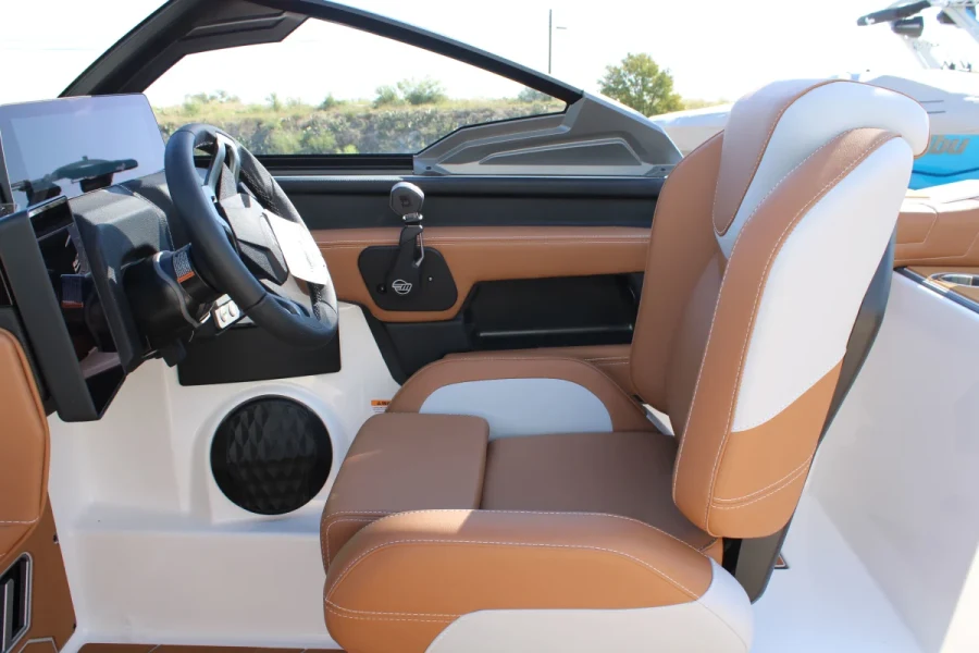 2027-malibu-wakesetter-25-lsv-148000-image16.webp