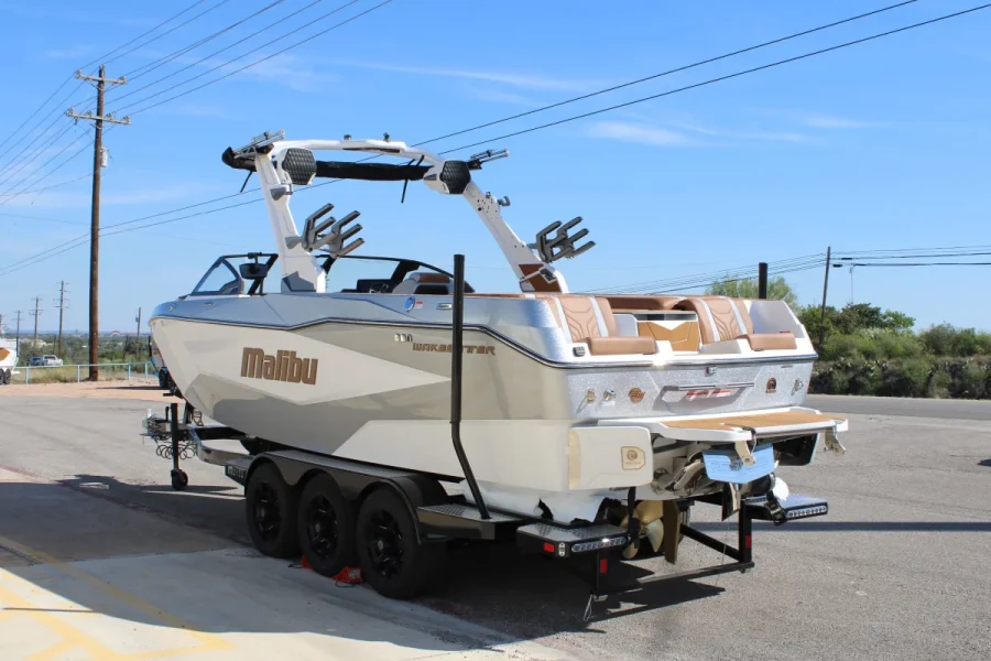 2027-malibu-wakesetter-25-lsv-148000-image5.webp