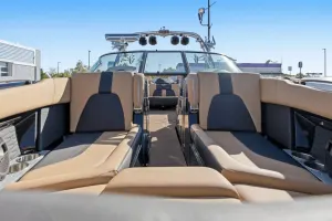 2020-mastercraft-x24-148002-image15.webp