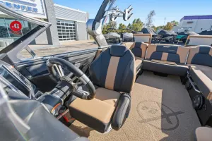 2020-mastercraft-x24-148002-image18.webp
