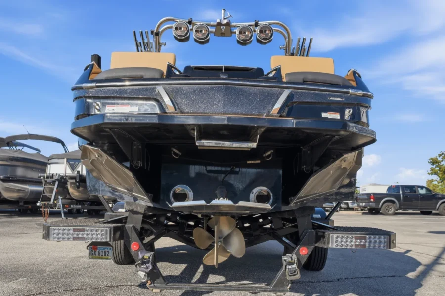 2020-mastercraft-x24-148002-image2.webp
