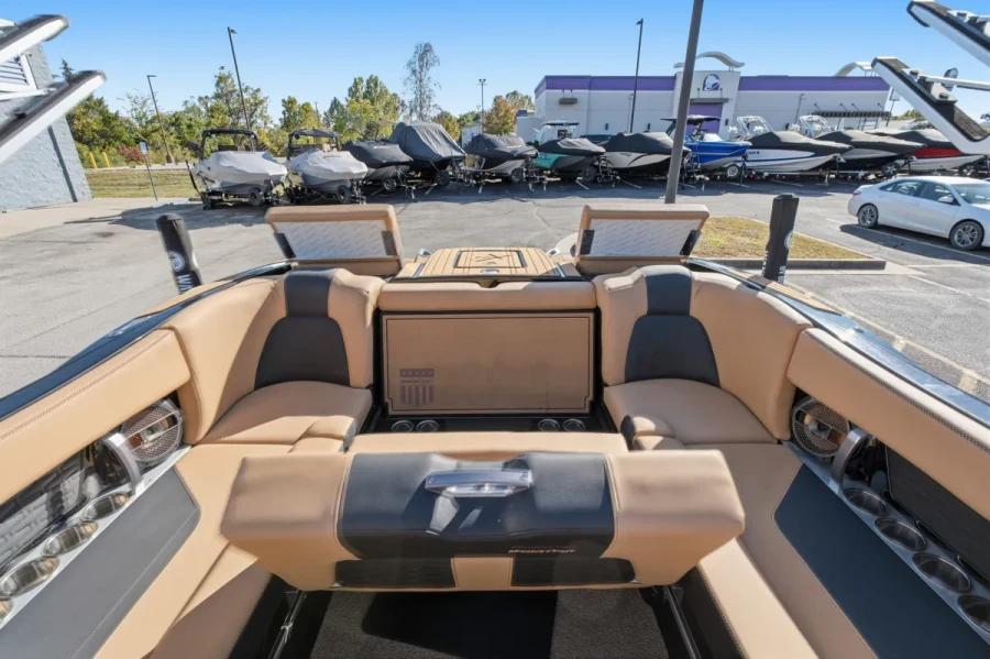 2020-mastercraft-x24-148002-image21.webp