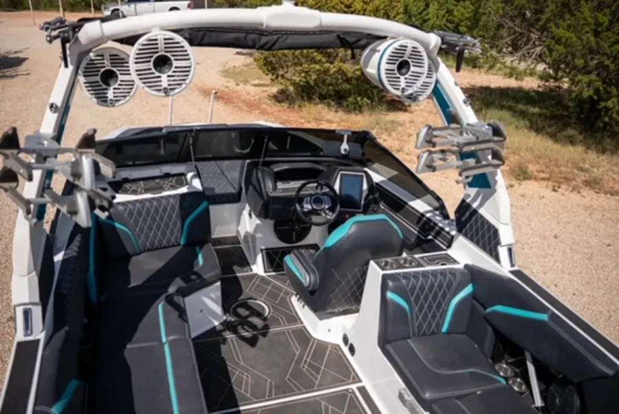 2022-tige-24rzx-148004-image7.webp