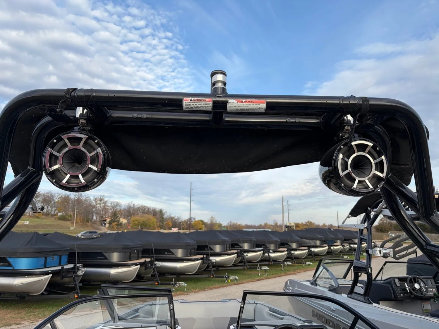 2019 MOOMBA MAX