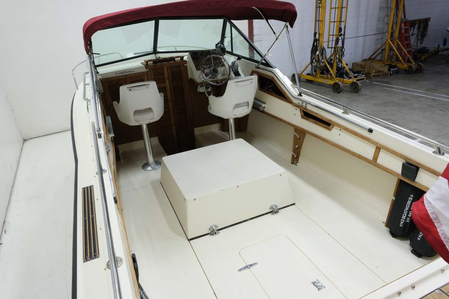 1985 Correct Craft Cuddy Nautique