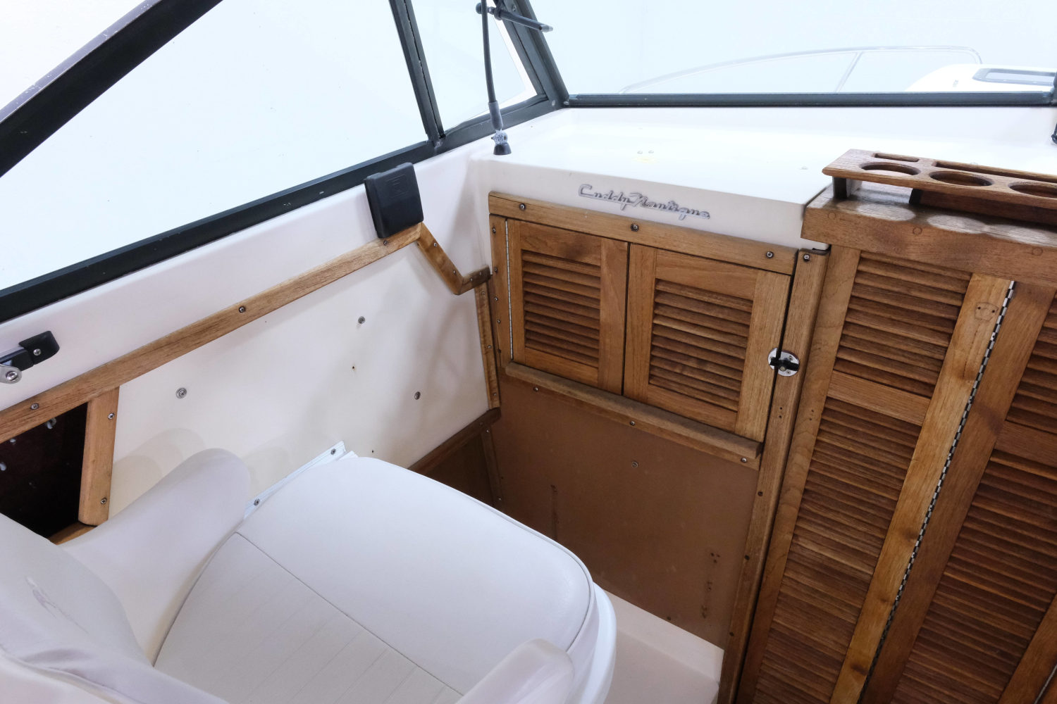 1985 Correct Craft Cuddy Nautique
