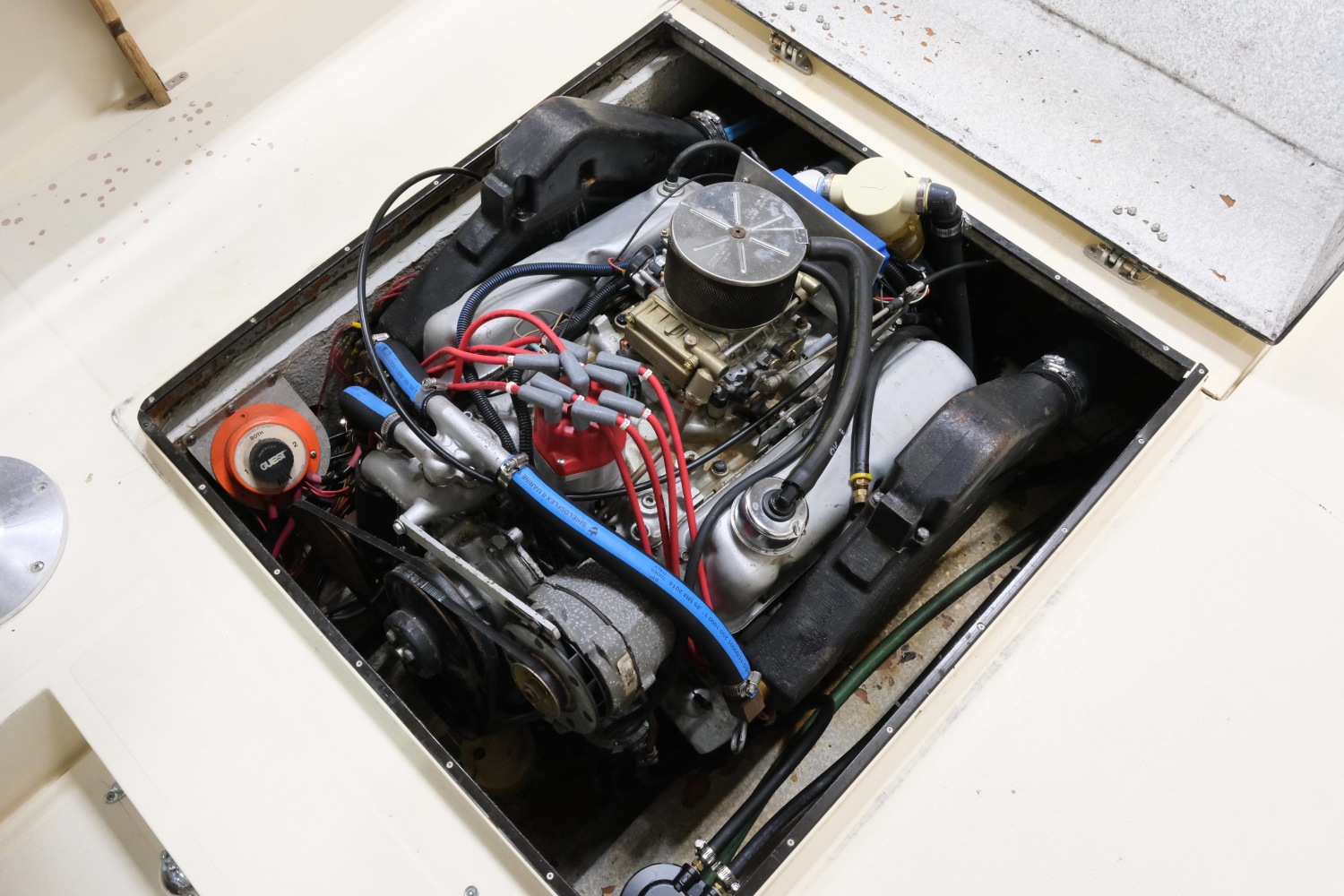 1985 Correct Craft Cuddy Nautique