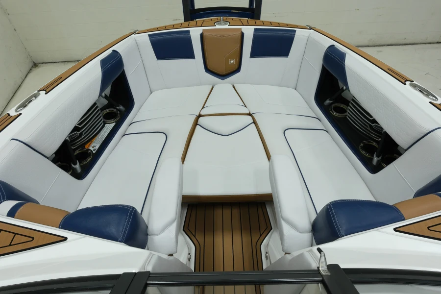 2017-nautique-g23-148019-image13