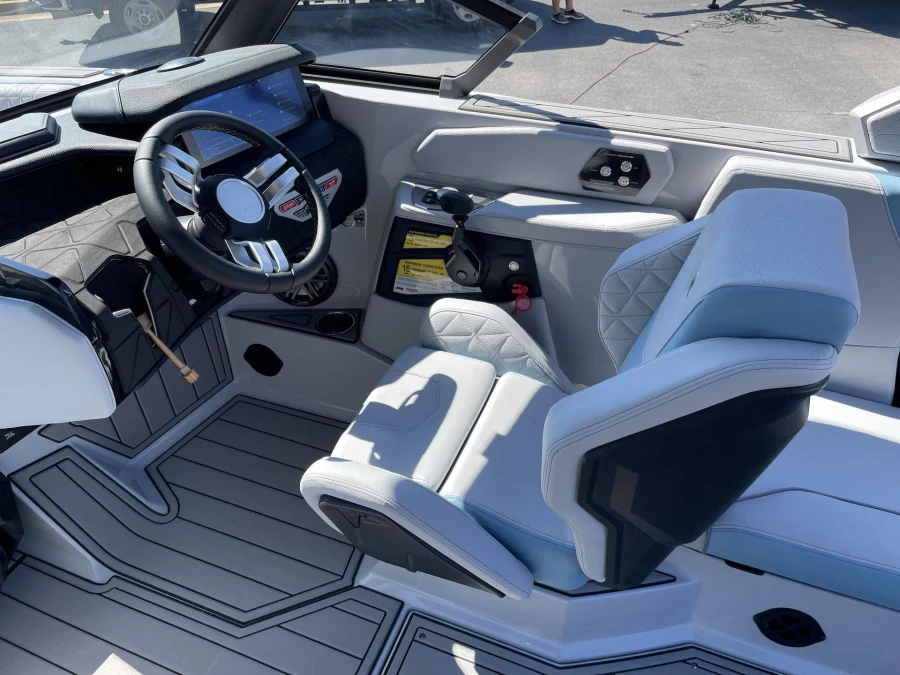 2027-nautique-gs22-148020-image28