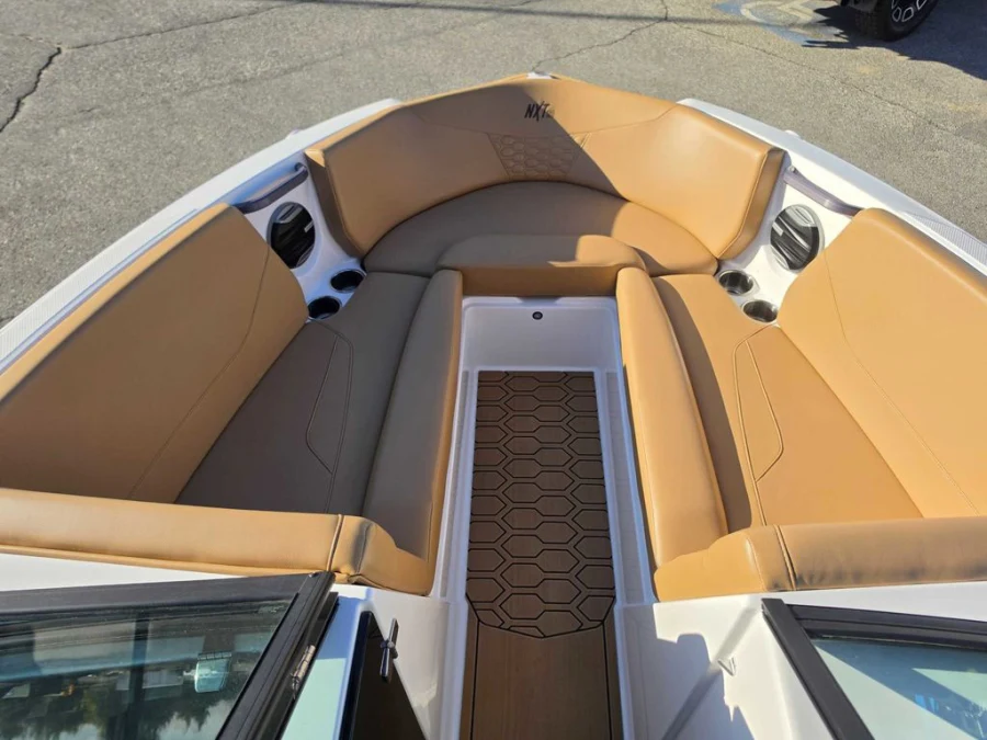 2026-mastercraft-nxt23-148034-image13