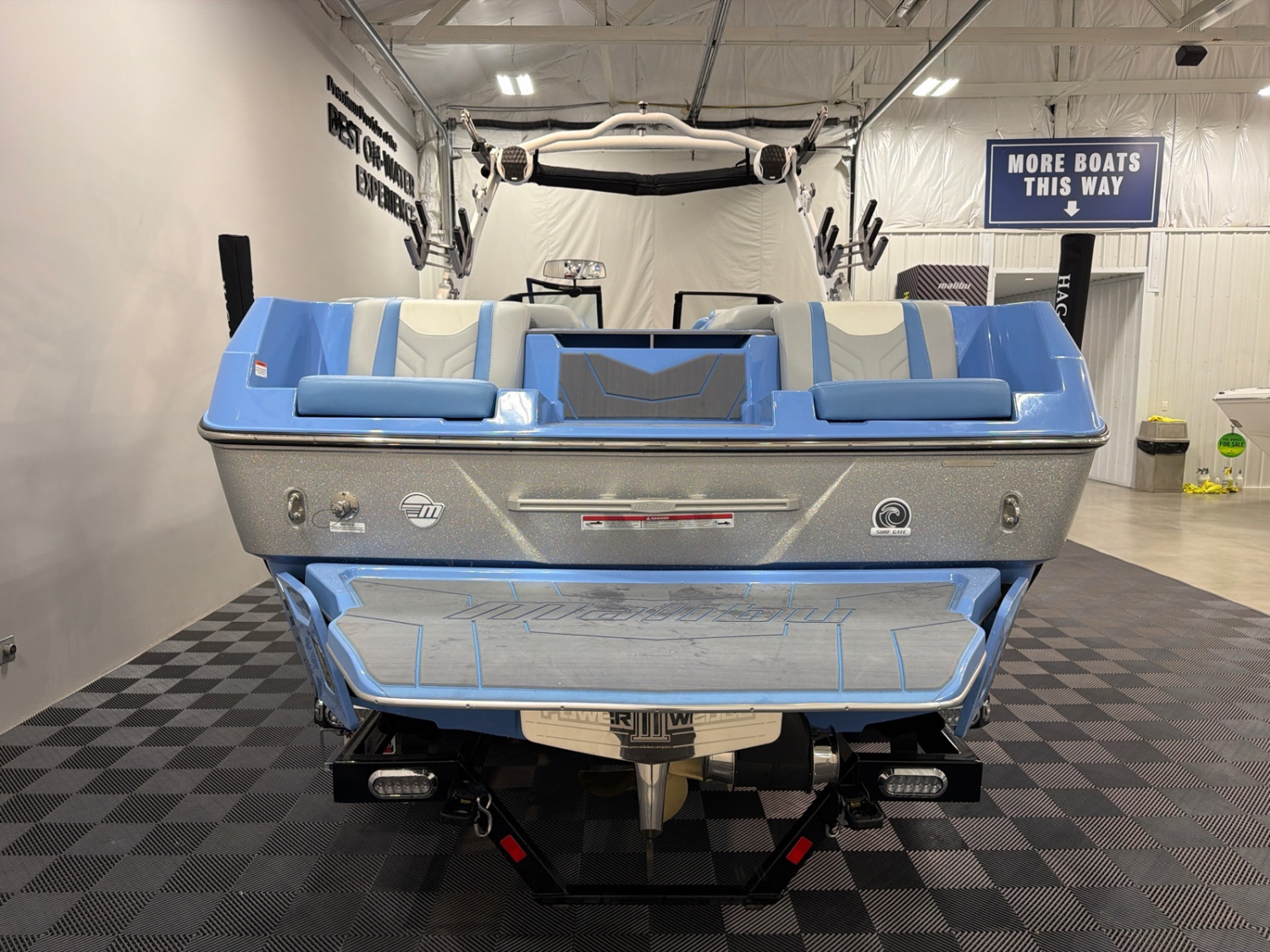 2025 Malibu 25 LSV