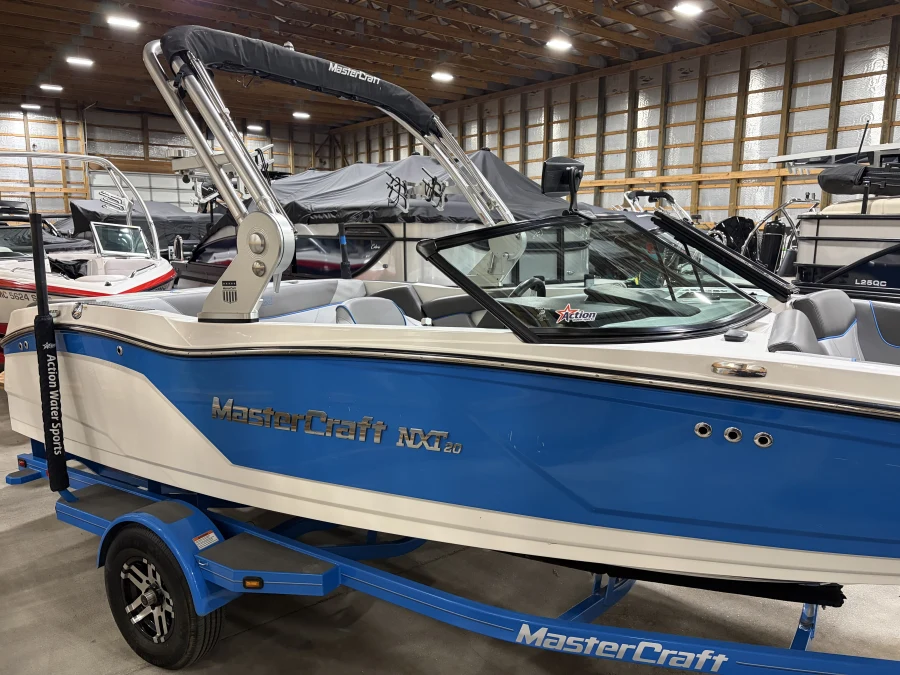 2019-mastercraft-nxt20-148040-image3