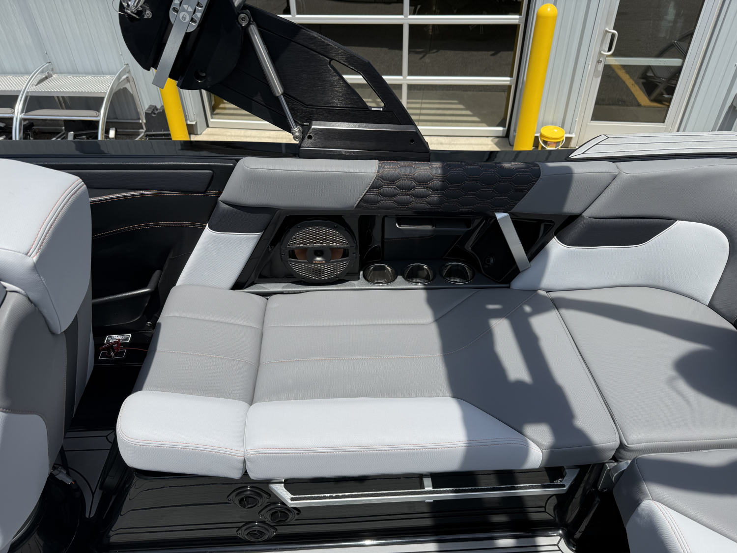 2023 MasterCraft XT22