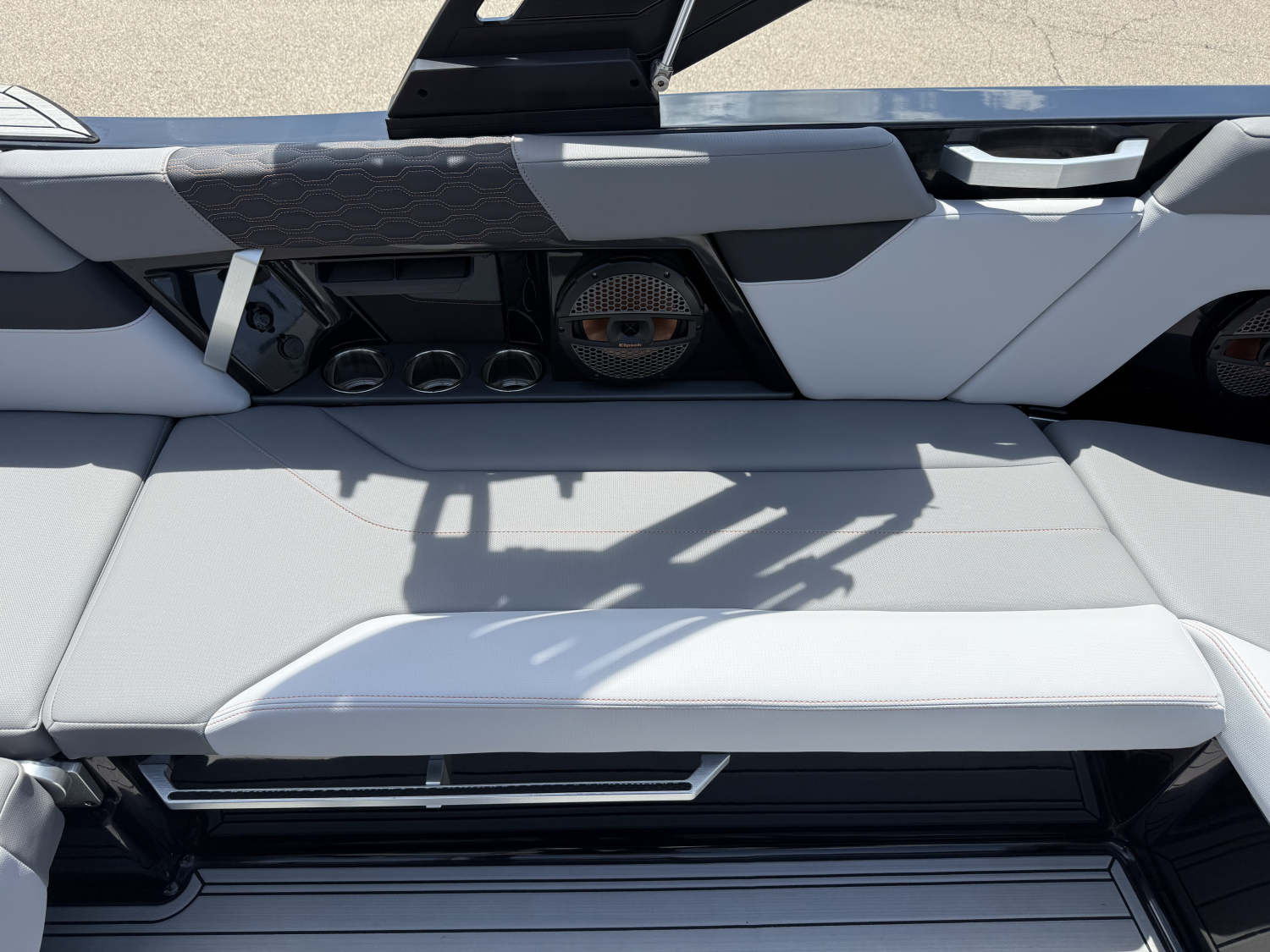 2023 MasterCraft XT22
