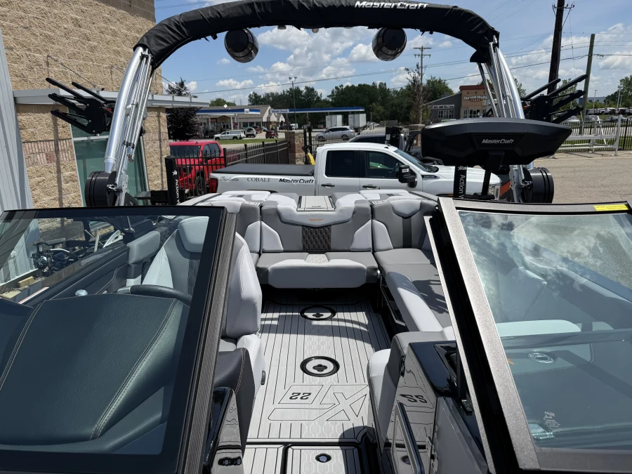 2023-mastercraft-xt22-148041-image21