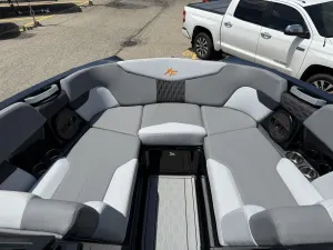2023-mastercraft-xt22-148041-image22